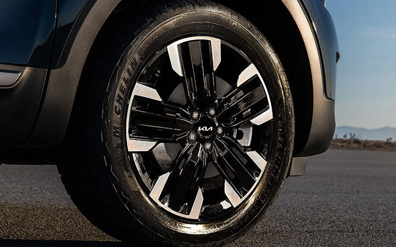 KIA TELLURIDE